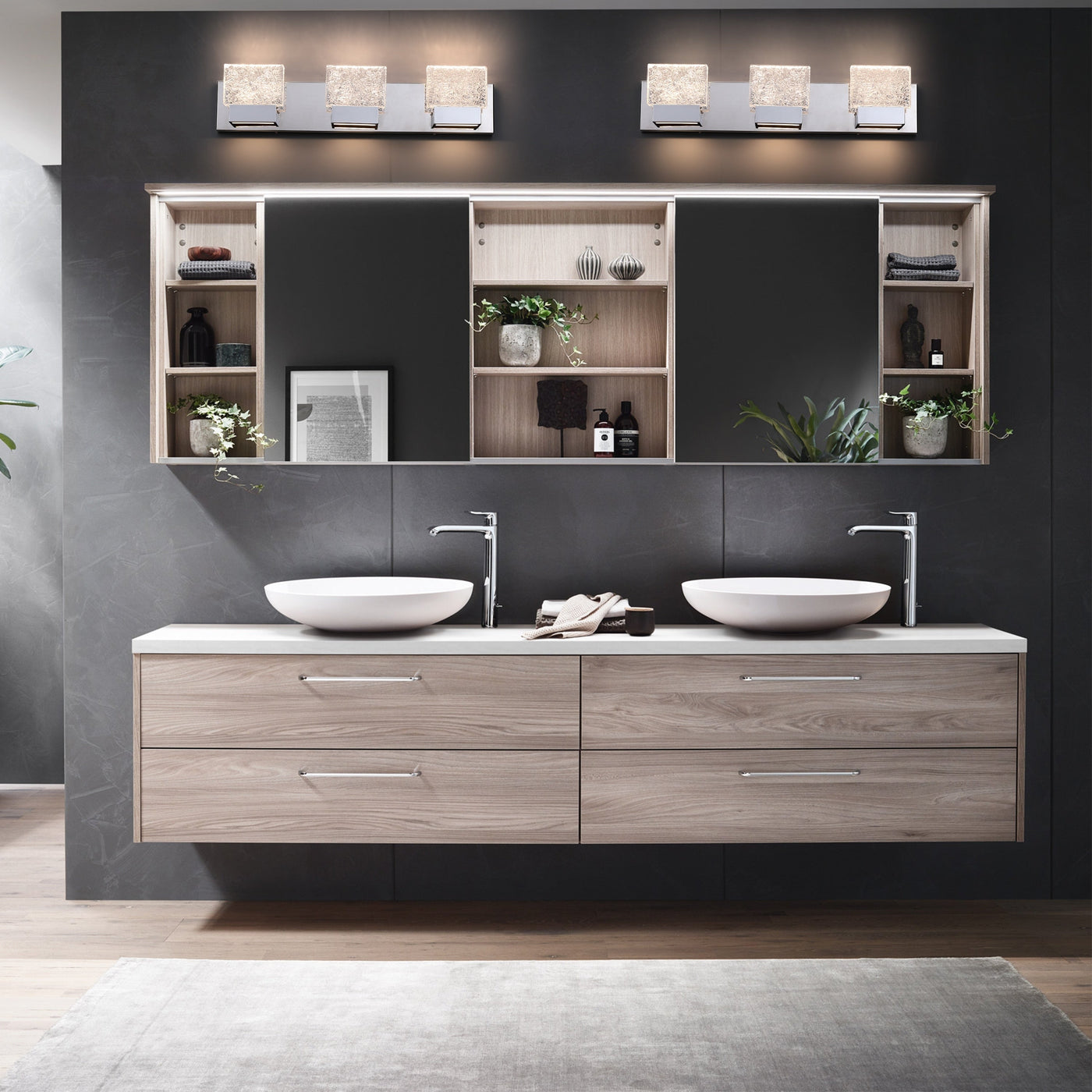 Applique murale à LED intégrée C Cattleya en acier inoxydable 3000 K avec abat-jour en verre artistique - Chrome