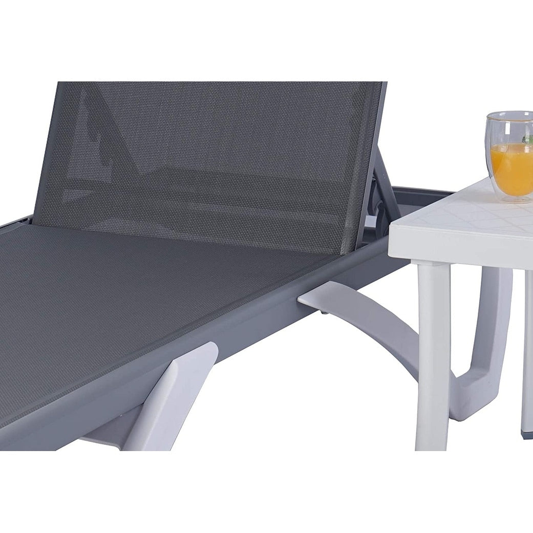 Chaise longue inclinable et réglable Kozyard Alan, pieds entièrement plats en aluminium et résine polypropylène