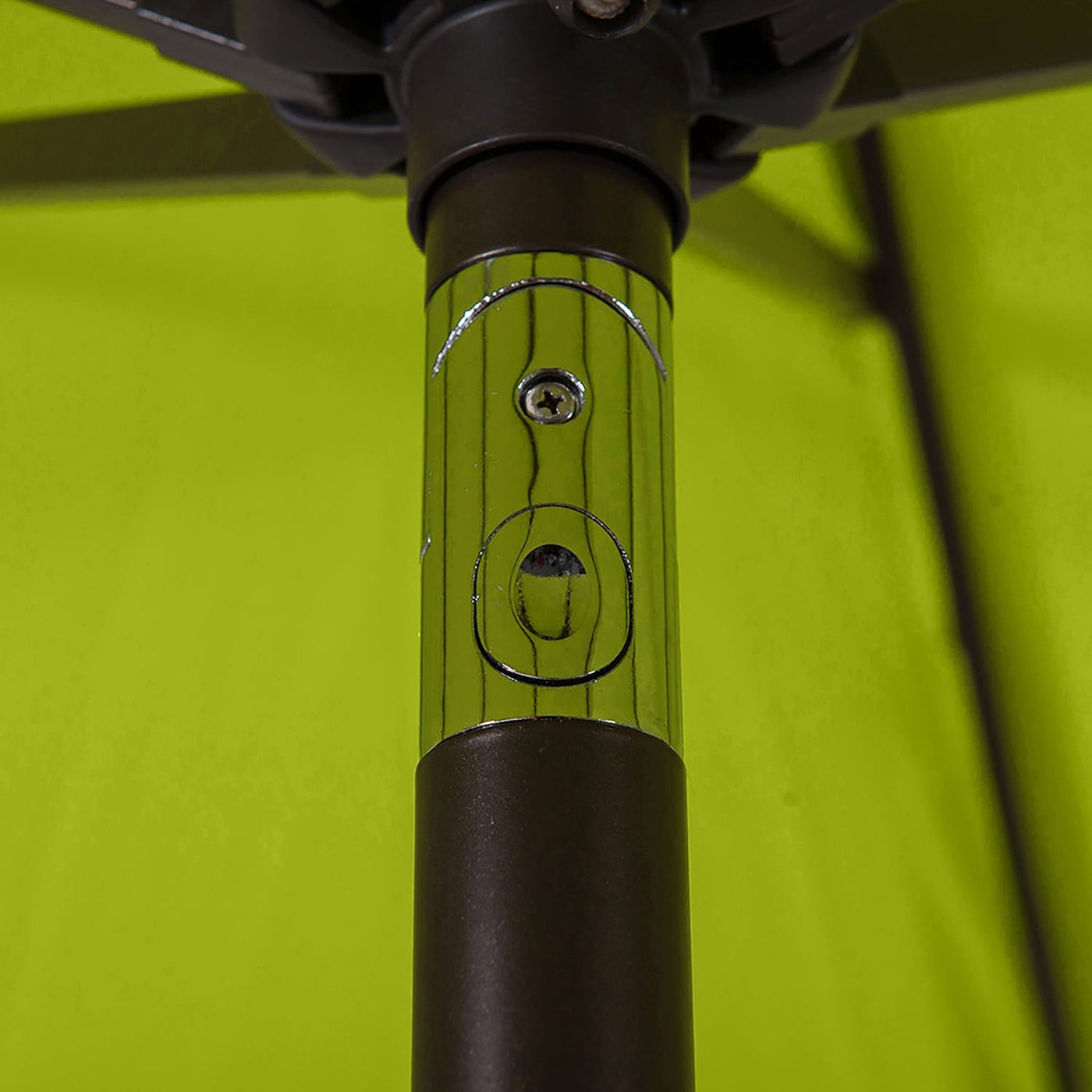 Parasol de patio Lopes de 9 pieds avec base en finition bronze et support de poids inclus