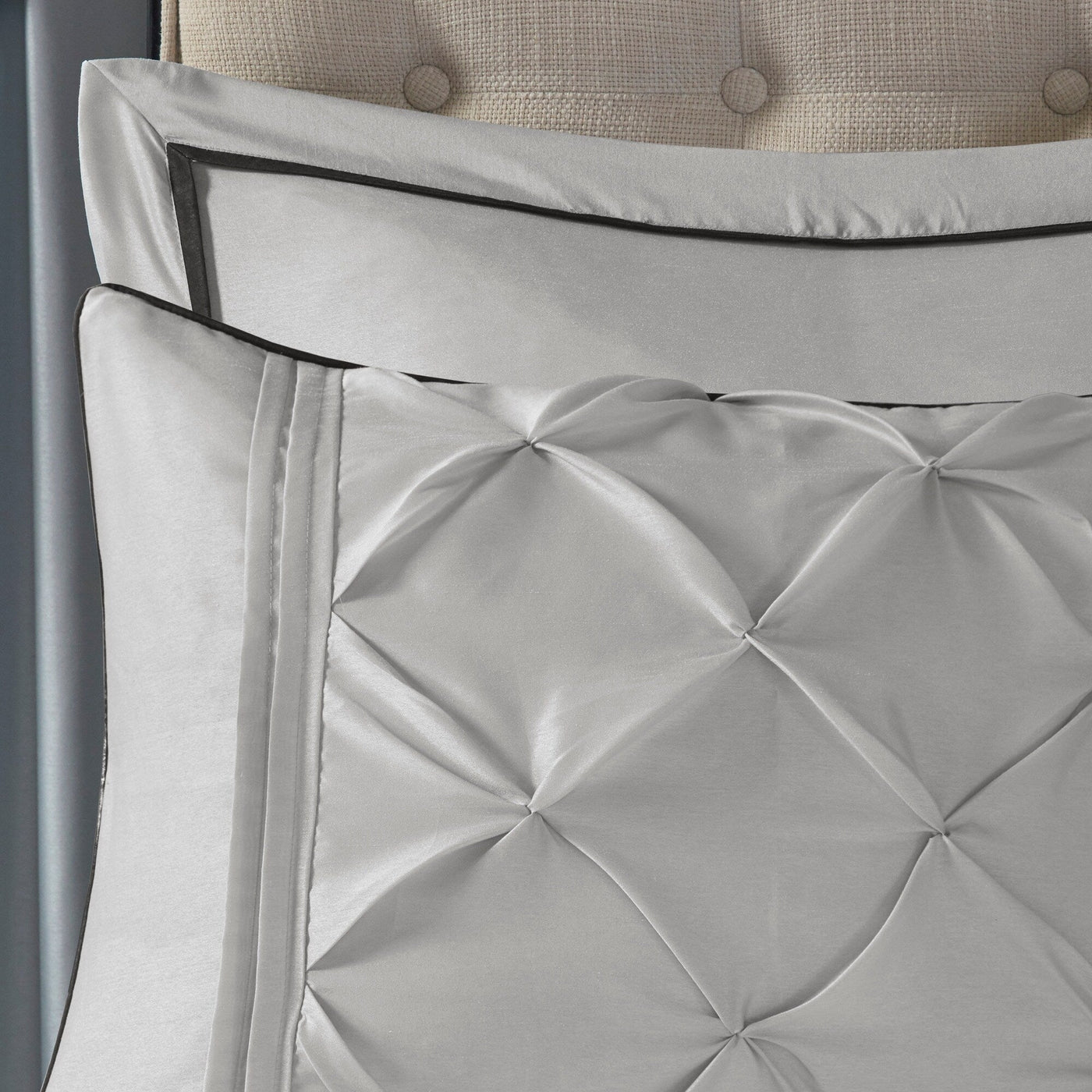 Madison Park Essentials Loretta 24 pièces dans un sac avec panneaux de fenêtre et ensemble de draps