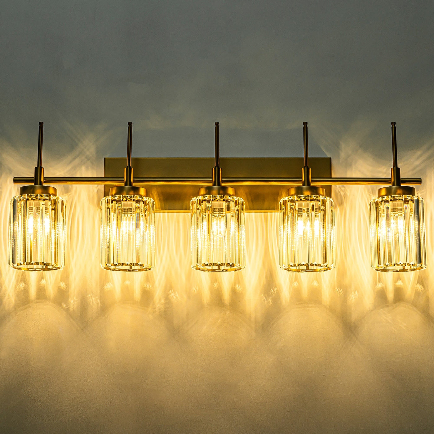 Applique murale moderne dorée à intensité variable, style cylindre glamour pour salle de bain, en cristal, pour meuble-lavabo