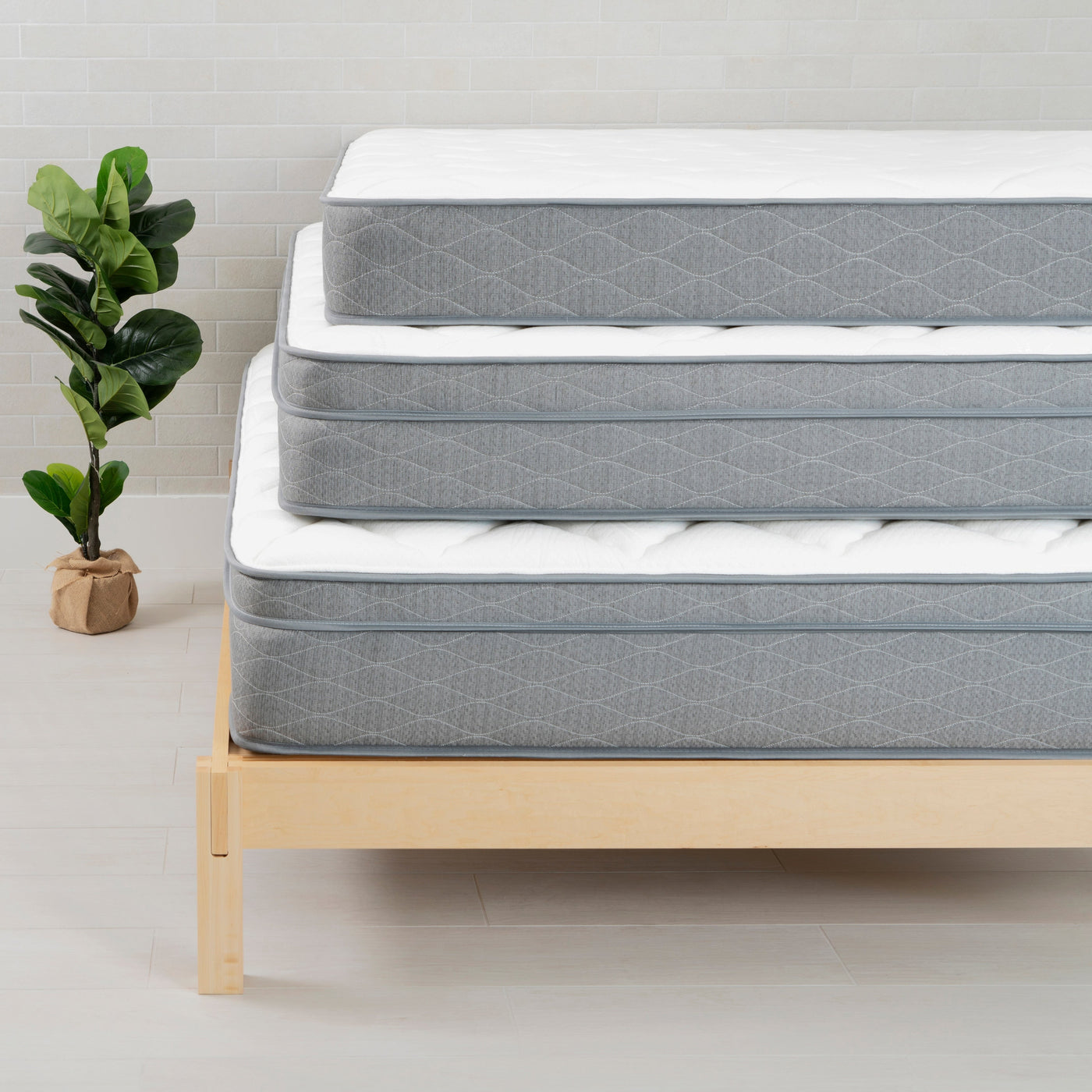 Matelas NuForm 11 à plateau-coussin moyennement moelleux