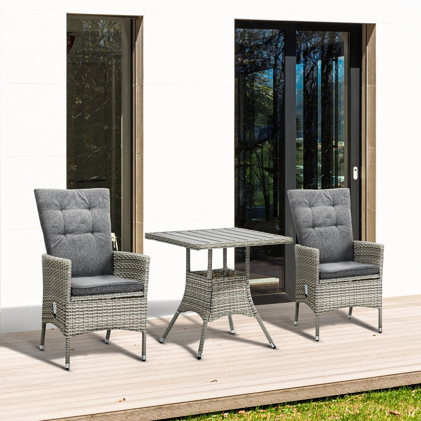 Ensemble de 3 canapés de patio Outsunny en rotin synthétique, chaises inclinables d'extérieur, table basse avec plateau en plastique grain de bois