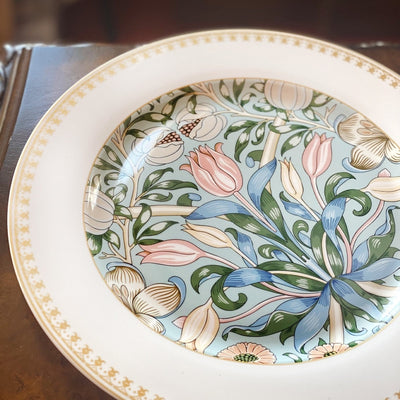 Service de table en porcelaine fine Morris Garden de STP Goods, 24 pièces pour 6 personnes