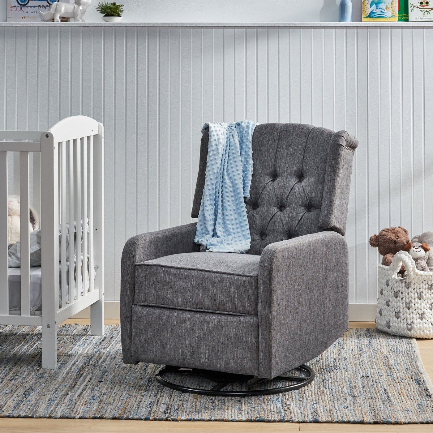 Fauteuil inclinable manuel polyvalent au design intemporel